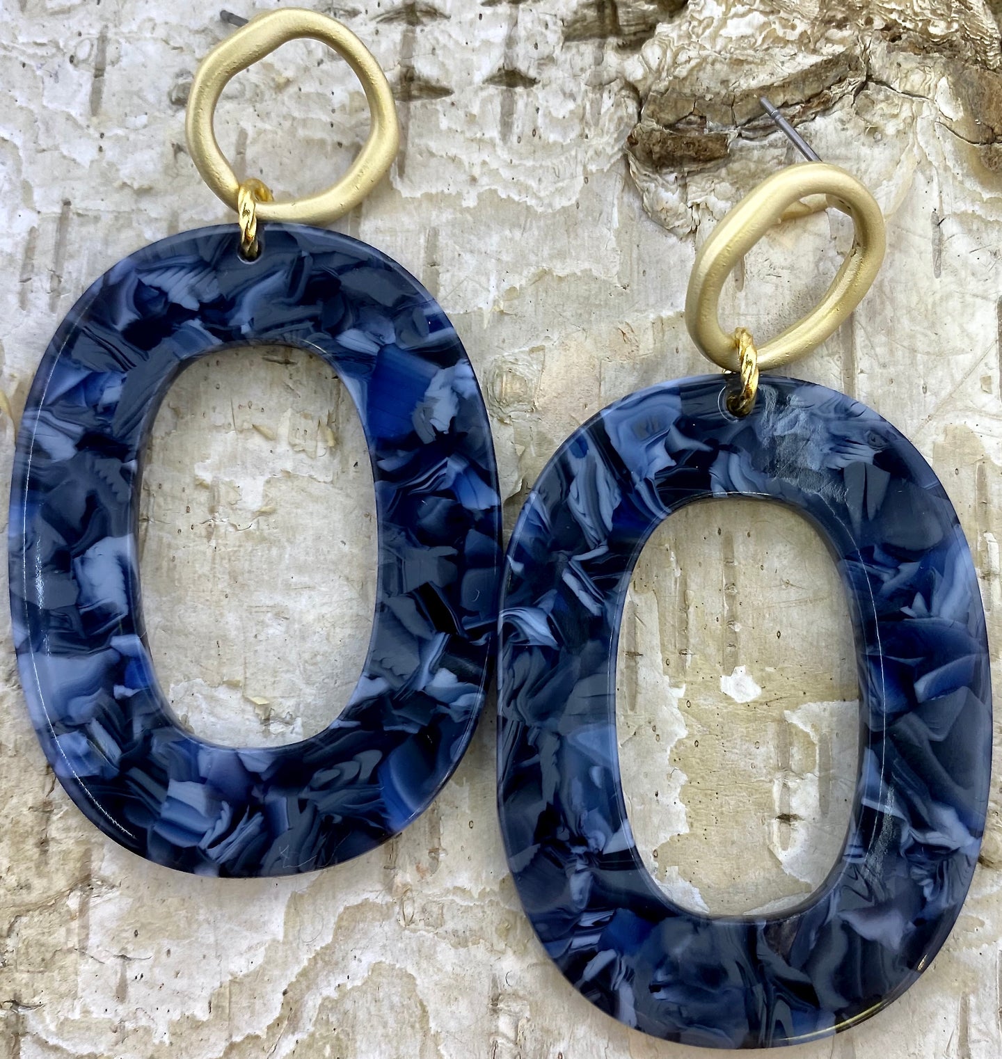 Gray & Navy Oval Acetate Earring