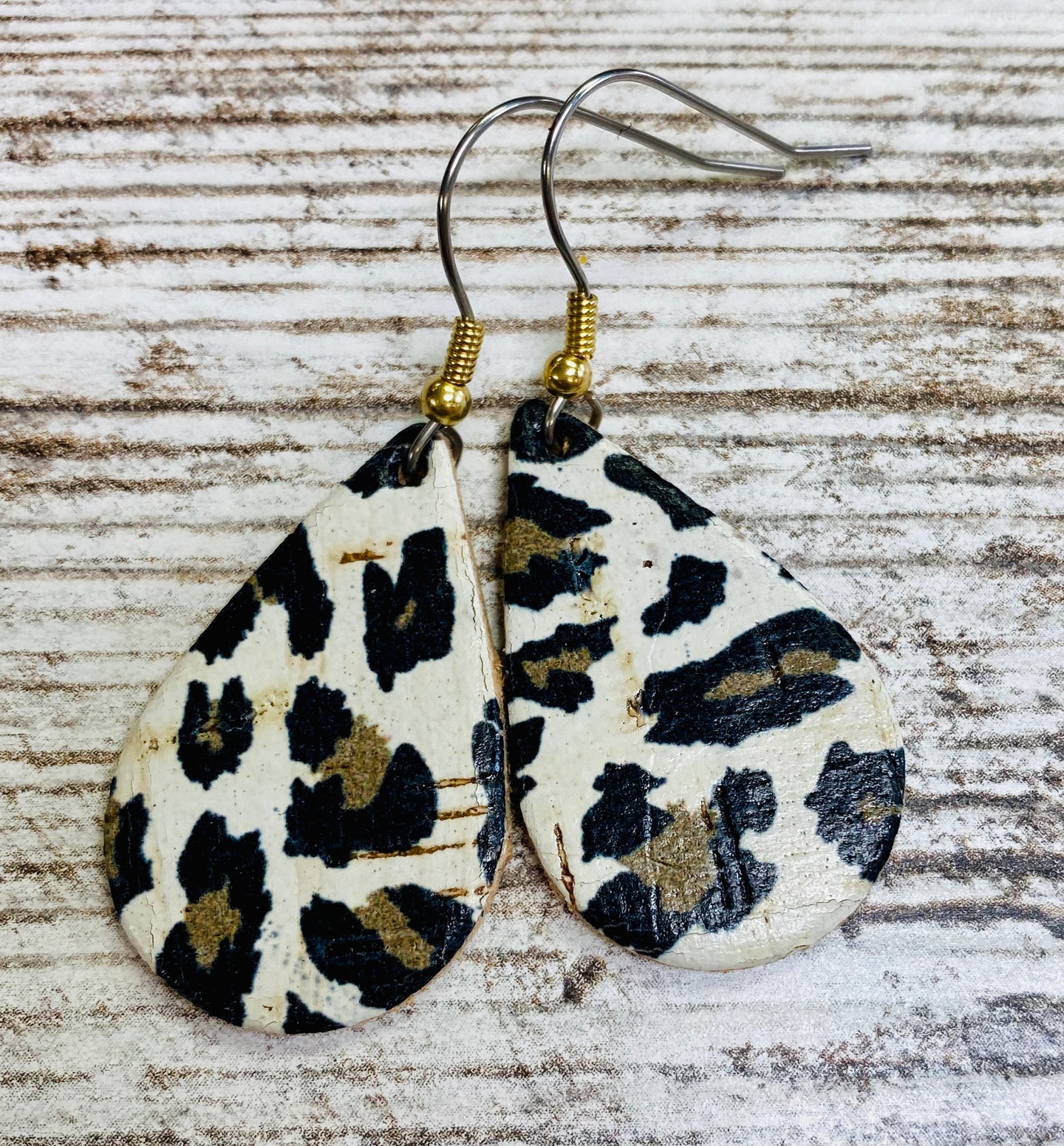 Snow Leopard on Cork Leather Earring